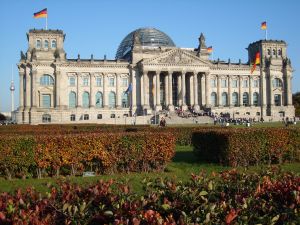 travelxsite berlin walking tour government quarter parliament
