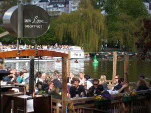 travelxsite berlin walking tour kreuzberg bistro