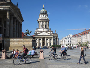 travelxsite berlin radtouren alternative stadtfuehrung highlights gendarmenmarkt